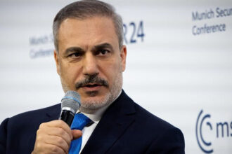 Canciller turco reafirma necesidad de preservar unidad y soberanía de Siria