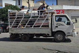 Desplazamiento de familias beduinas tras violaciones y masacres cometidas en Sweida