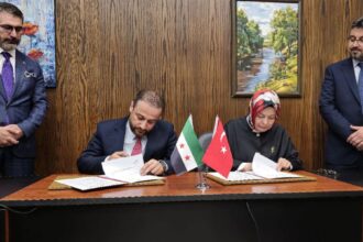 Siria y Türkiye firman protocolo de cooperación educativa conjunta